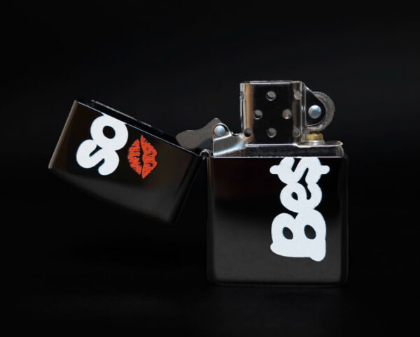 Besos Zippo Lighter